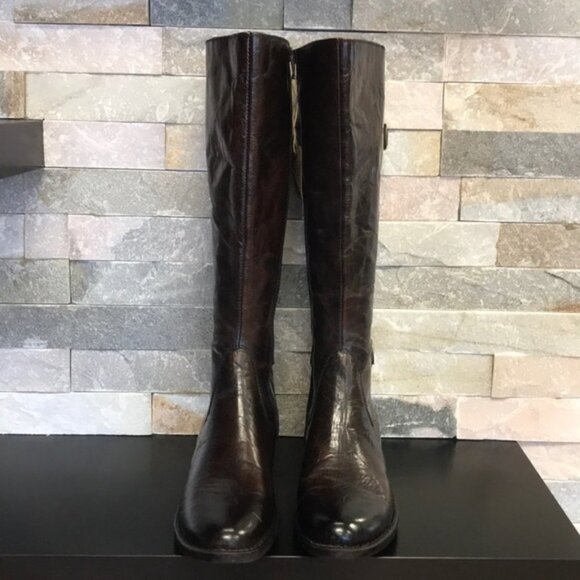 Born Gibb Knee High Riding Boot - Picture 9 of 11